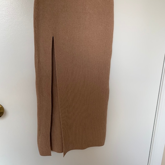 Ribbed Bodycon Dress With Slit - Picture 3 of 5